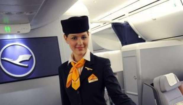 LITE TRA LE HOSTESS IN AEREO: E IL VOLO PARTE CON 4 ORE DI RITARDO - 20/09/2012